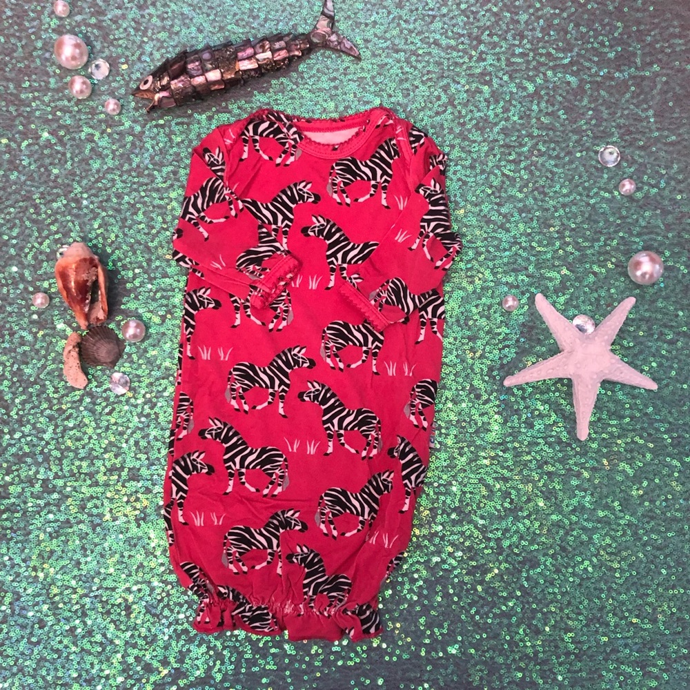 🦋Eric Carle’s Zebra layette gown for girls 🍉🐛🦓
